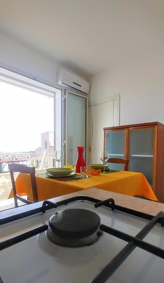 Casa Sunrise - Lovely Sea Front Apartment Шакка Экстерьер фото